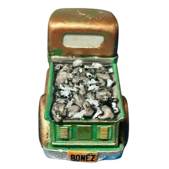 Lemax 2024 Spooky Town Village Accessory Garbage Pick-Up Truck #43705 EUC - Picture 4 of 9